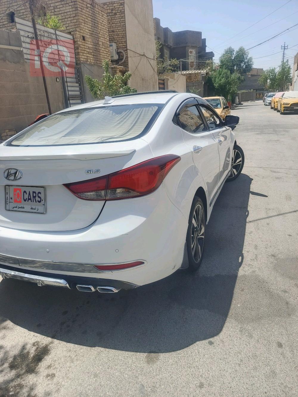 هيونداي النترا